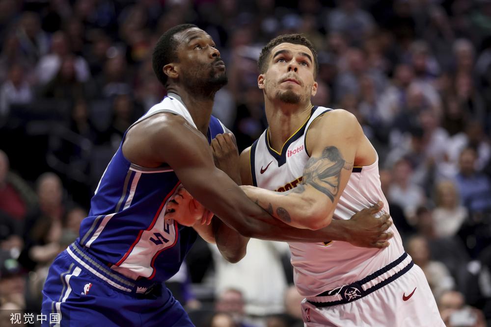 场面陡然爆 场面陡然爆