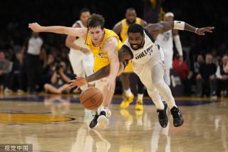 新疆男篮的 新疆男篮的